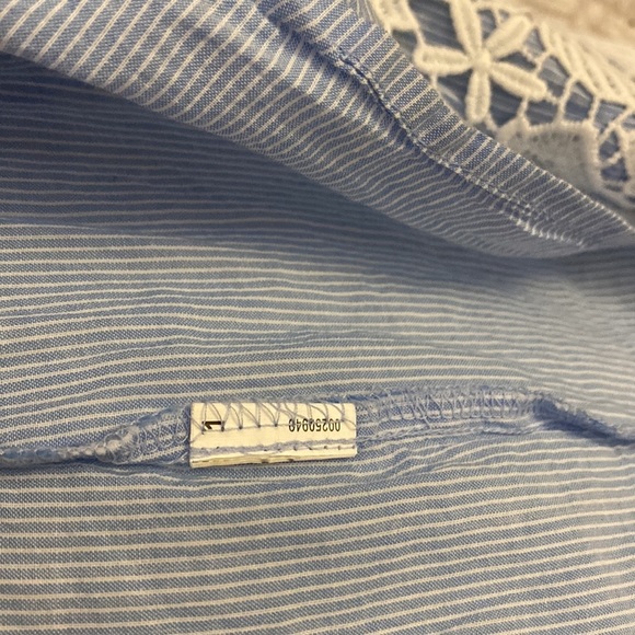 Forever 21 Blue Striped Peplum Top With Floral Appliqué - Picture 6 of 6